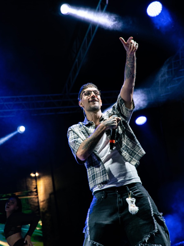 Fred De Palma in concerto, foto 1 di 9