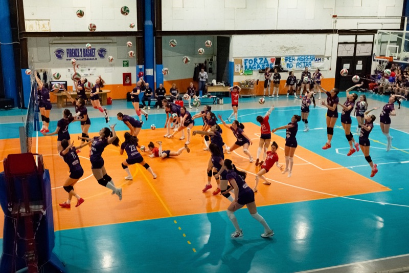 Sequenza di scatti sovrapposti di un'azione sportiva, foto 3 di 4